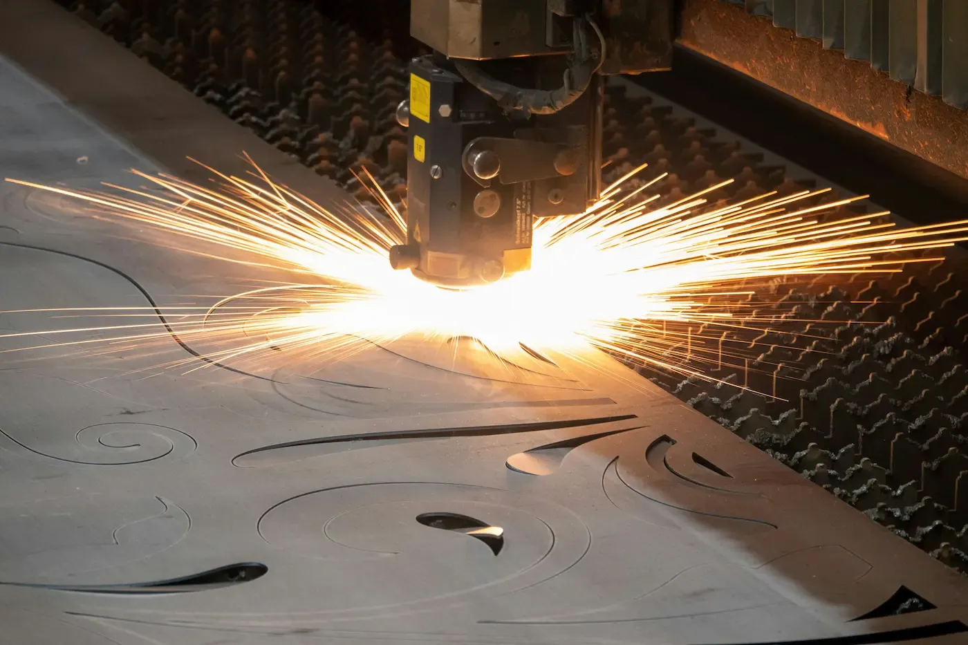 Fabrication des traverses en atelier